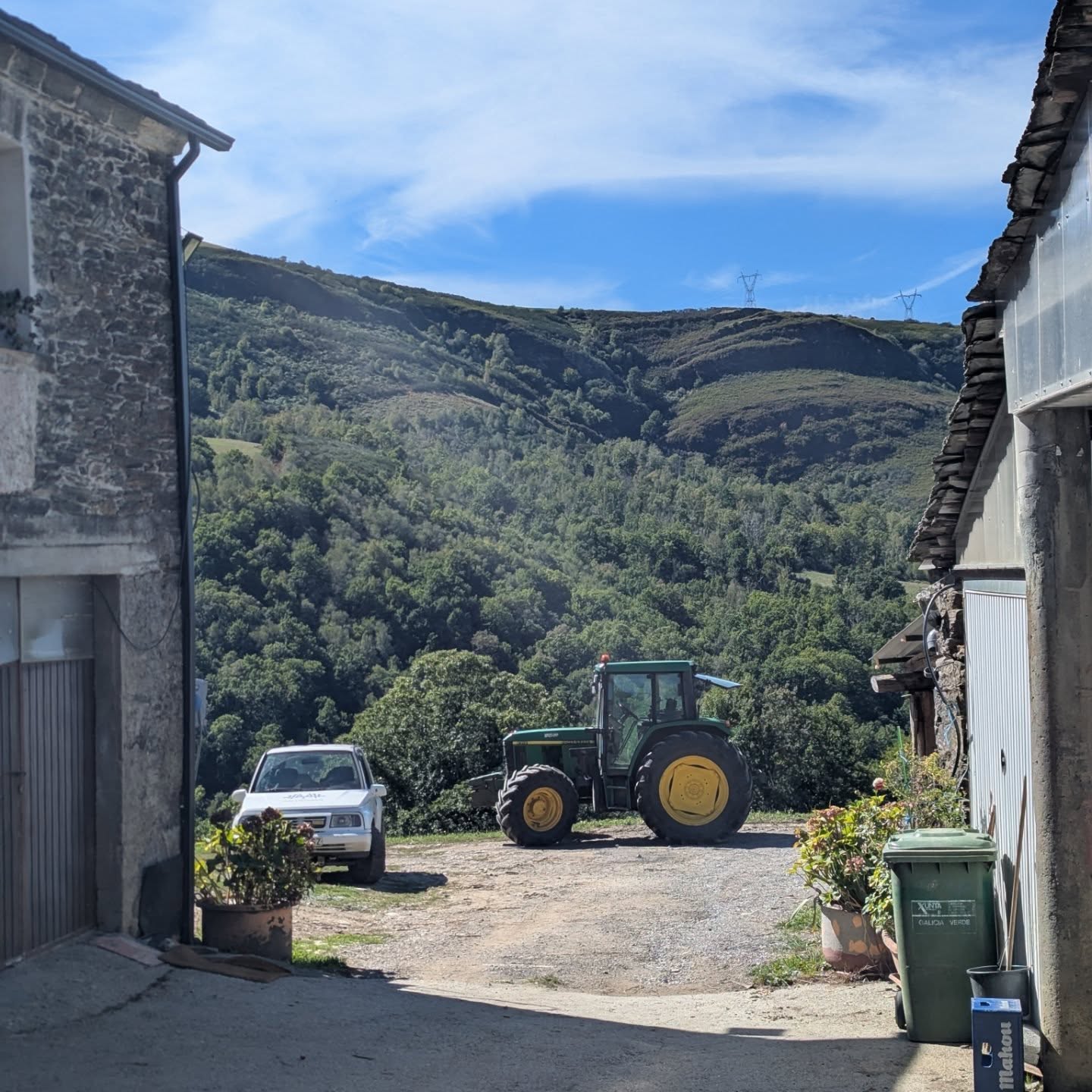 Day 22: O Cebreiro – Triacastela	21 km