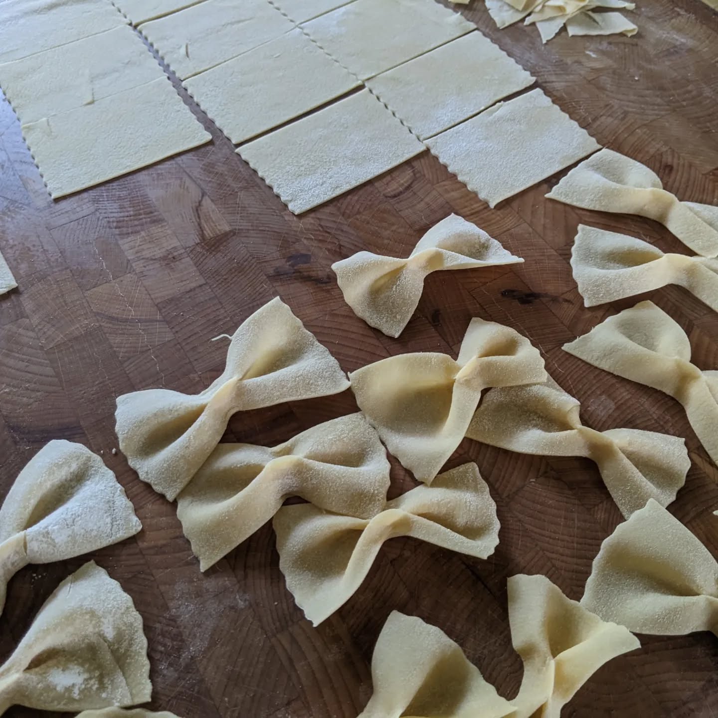 Thanks to Aaron for making this mattarello for me.