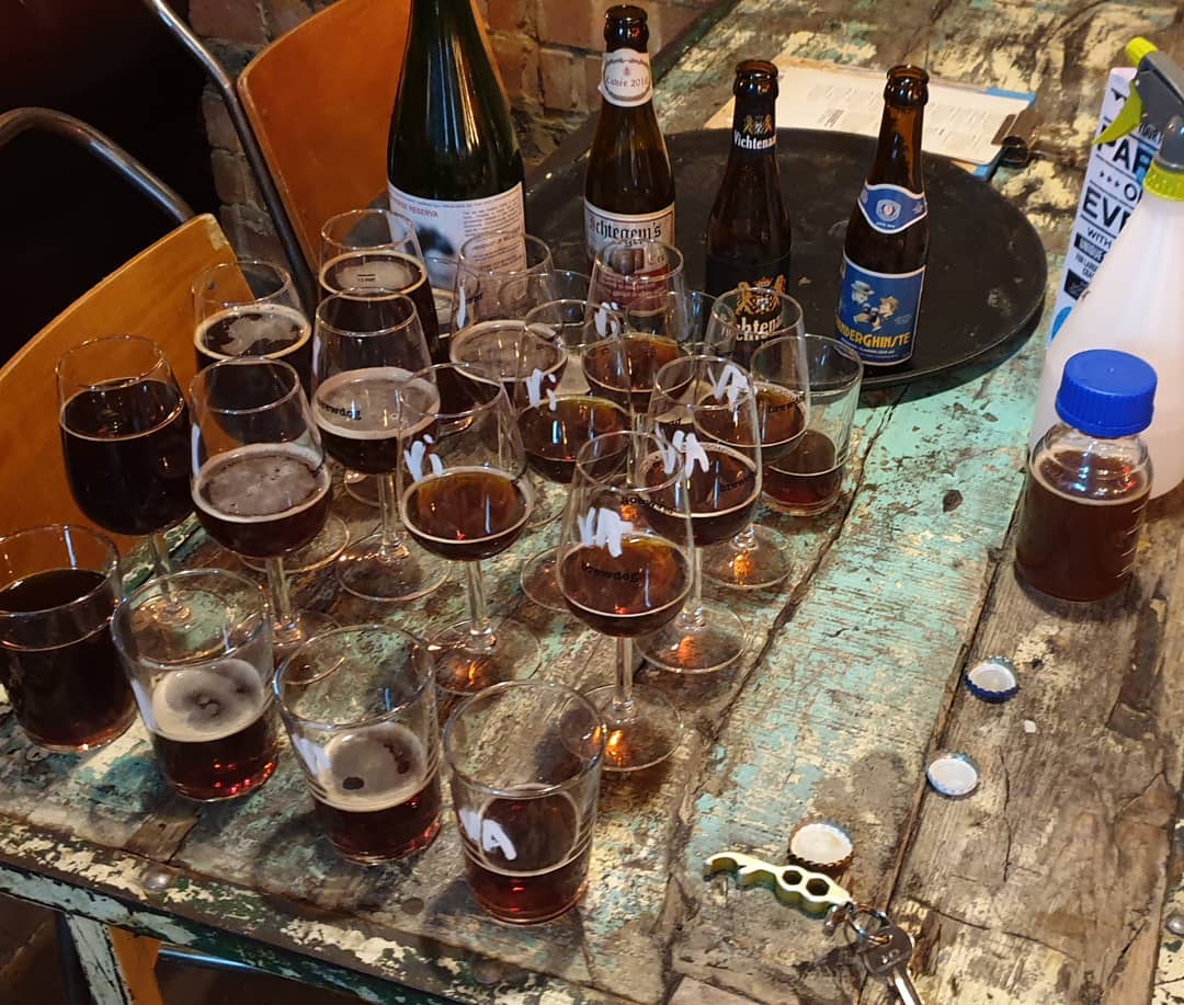 Side by side Flemish red comparison with a yeast capture at the last homebrew meet @brewdogbrighton.